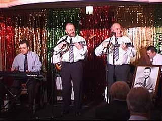 Smith & Pollard start the Saturday evening's entertainment.
