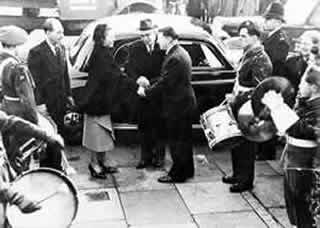 Ted welcomes George & Beryl to a screening of "No Limit"