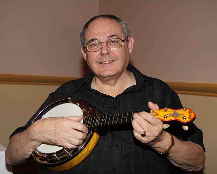 Dennis Taylor 1940 - 2011